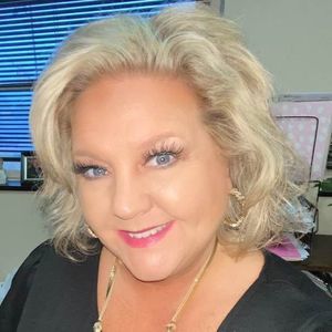 Meet your Posher, Sandy